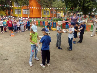Спортивно-познавательное развлечение «Все работы хороши»
