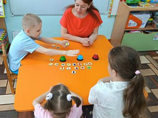 Помощь «весёлых звоночков».