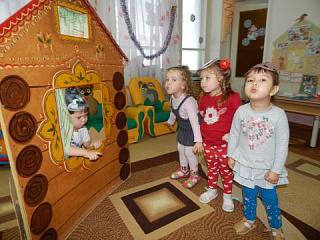 Сказка « Три поросёнка» с элементами дыхательной гимнастики.