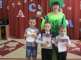 "Умники и умницы" продолжается