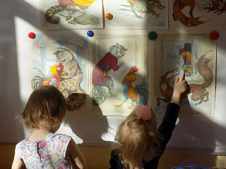 Петрушка в гостях у малышей