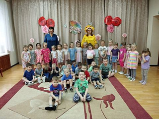 "Развлечение с Весной"