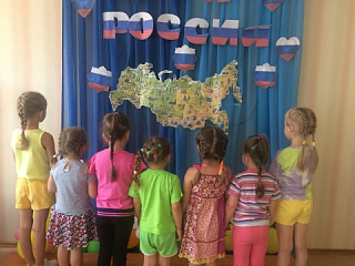 «У моей России длинные косички»