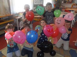 Воздушный зоопарк из шаров